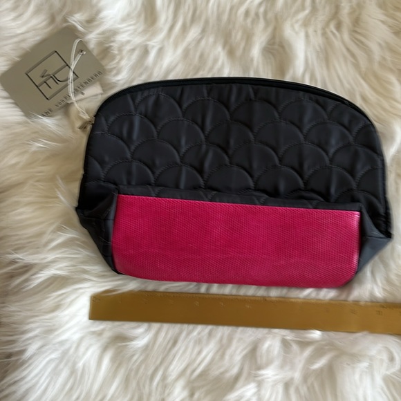 DVF cosmetic case - Picture 3 of 4